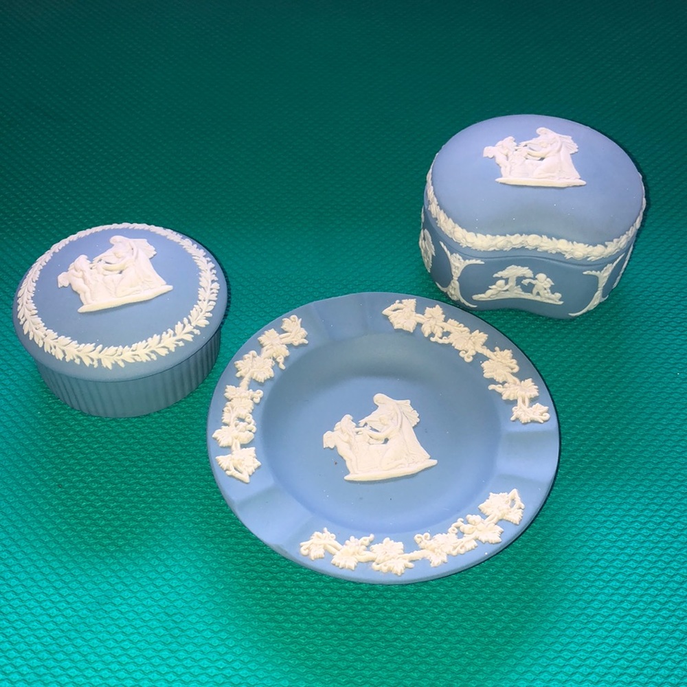 Jasperware Blue Wedge Wood 3 pieces as shown